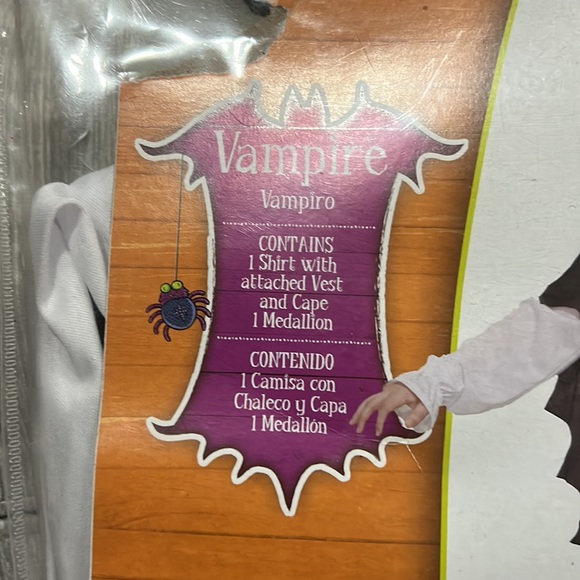 Vampire - Picture 3 of 3